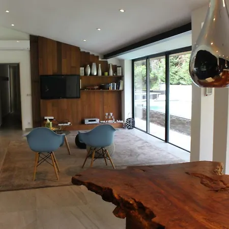 Le Ruisseau Villa