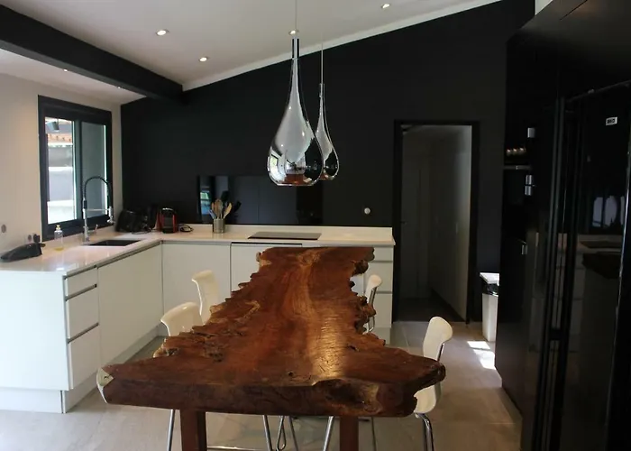 Le Ruisseau Villa *